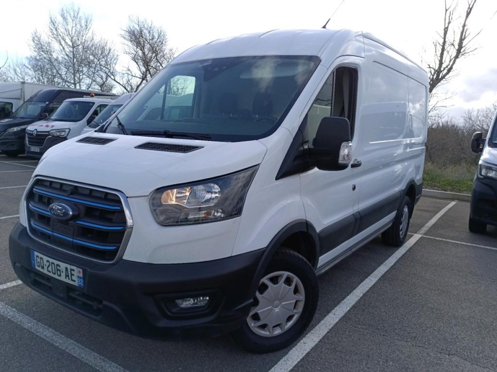 Ford Transit 2T Fg Pe 350 L2H2 198 kW Batterie 75/68 kWh Trend Business