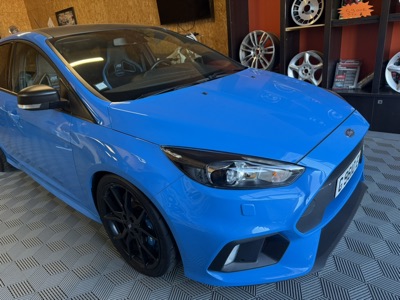 Ford Focus RS 2.3L 350 ch Mountune